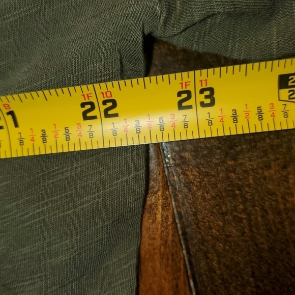 DARK green ruffle sleeve long sleeve tee Universal Thread Large NEW - Picture 9 of 10